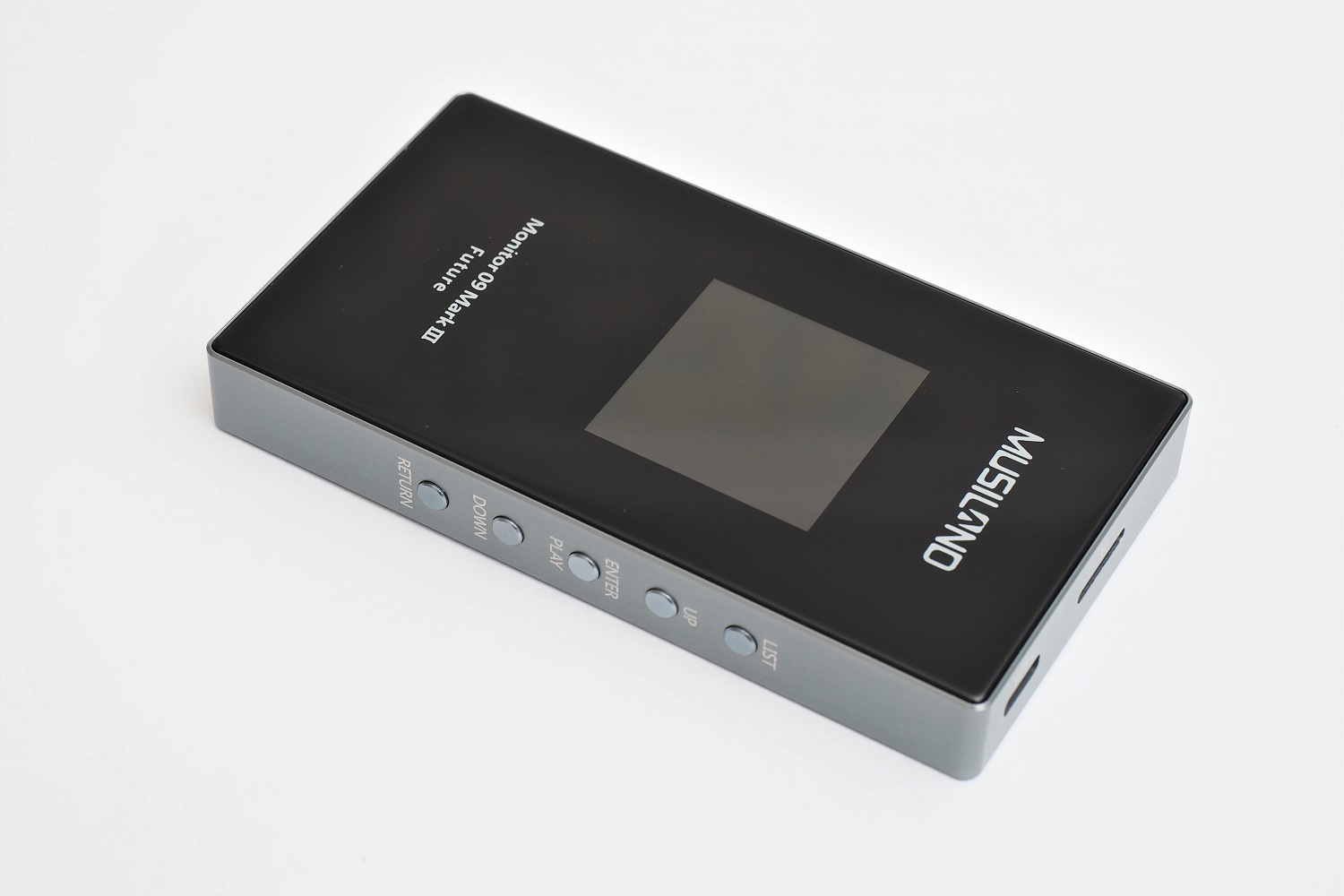 Monitor 09 Mark III Future-2.JPG